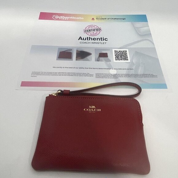 EUC Coach Wristlet with COA - Picture 5 of 6